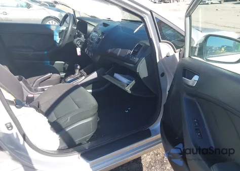 2017 Kia Forte Lx z USA, uszkodzony, nr VIN 3KPFK4A7XHE143371